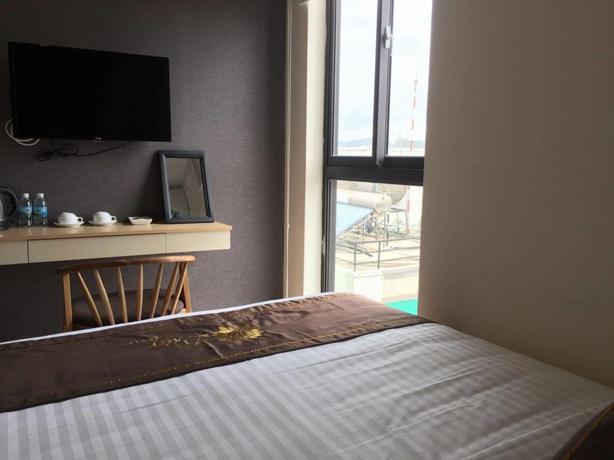 Daisy Hotel Нячанг Экстерьер фото