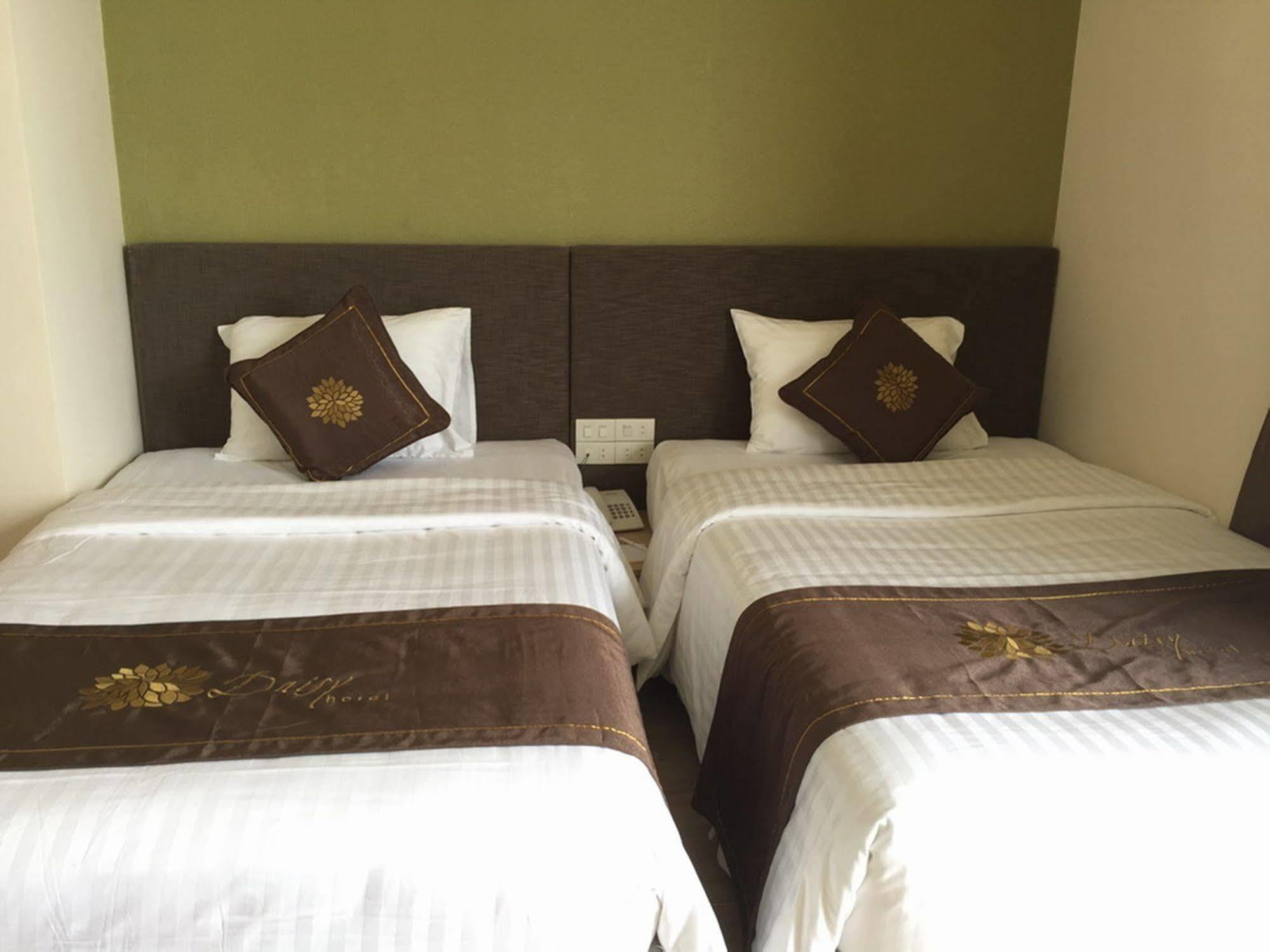Daisy Hotel Нячанг Экстерьер фото