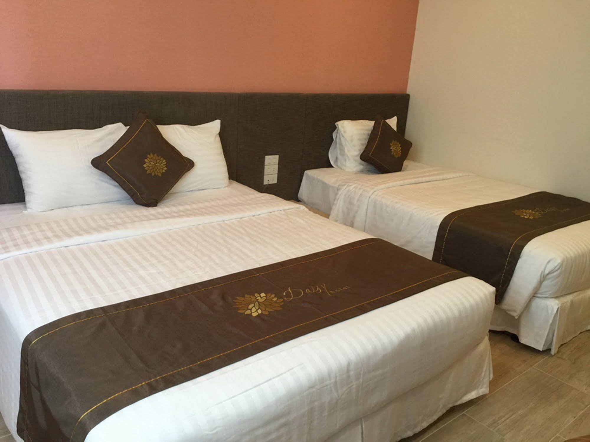 Daisy Hotel Нячанг Экстерьер фото